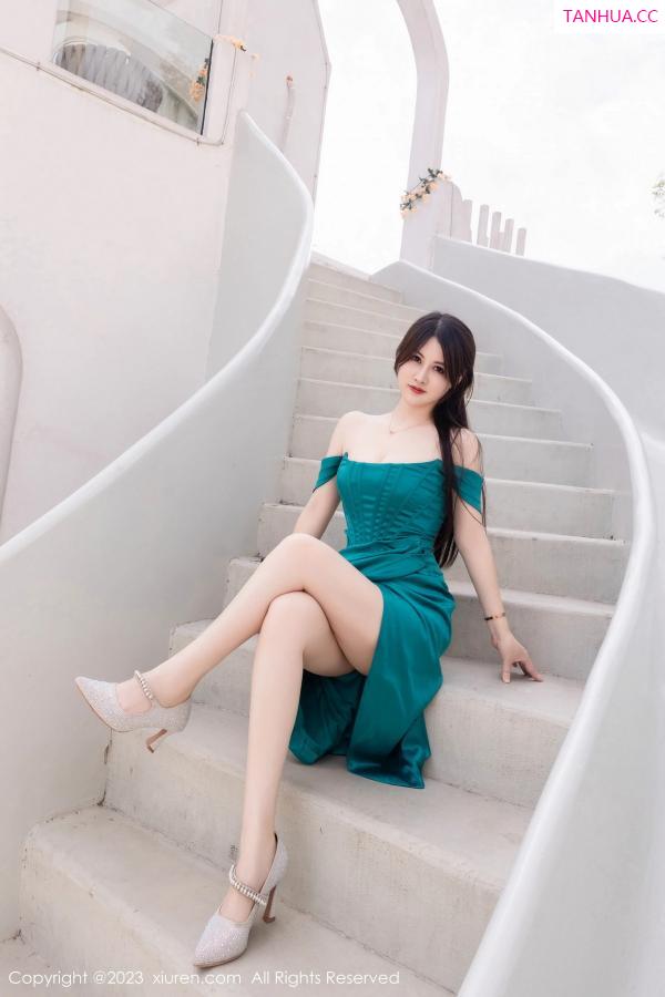陈诗诗 诗诗 [XiuRen]高清写真图 2023.11.01 No.7592 诗诗kiki 丰腴美臀第19张图片